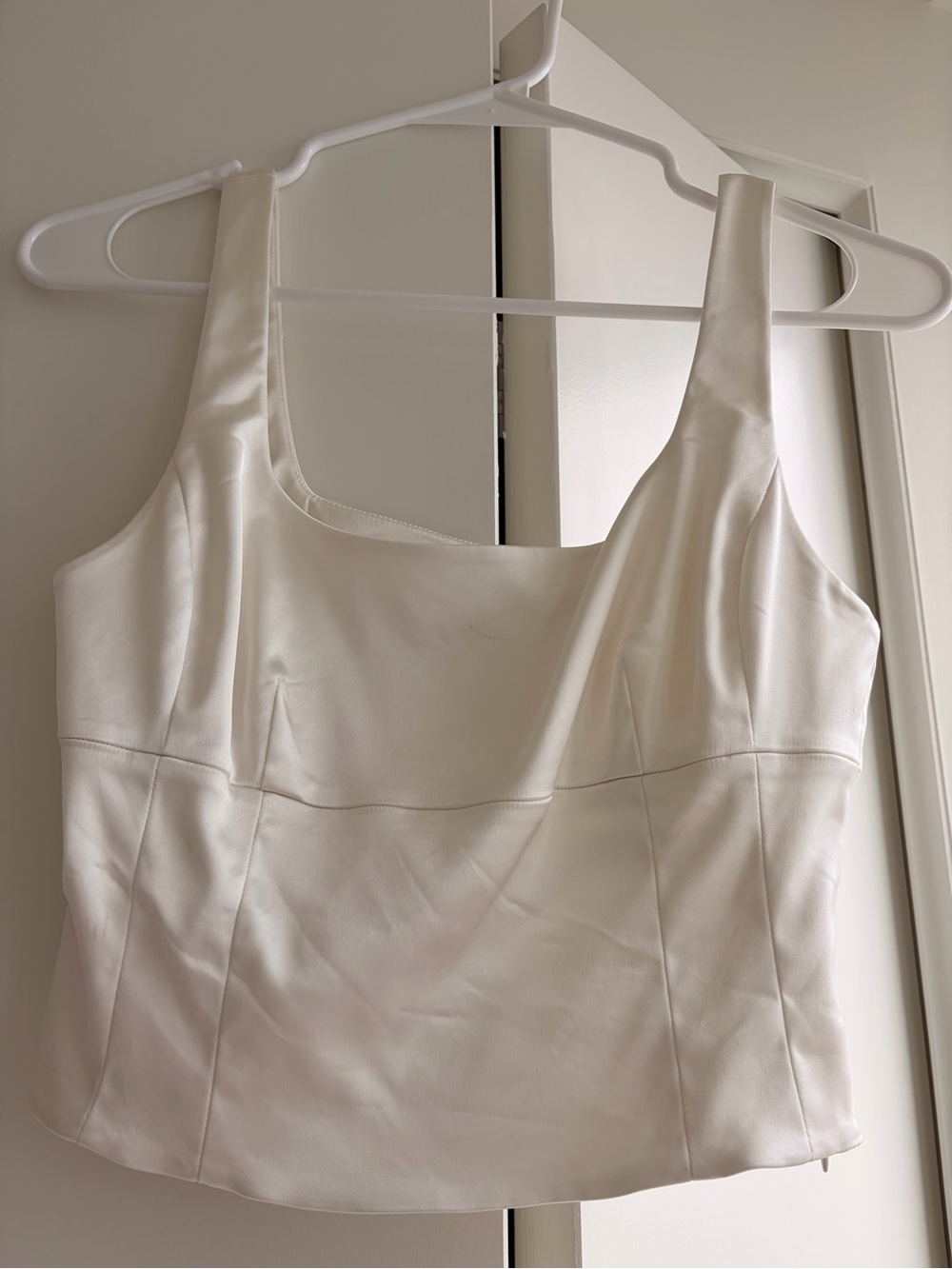 Aritzia Wilfred Cropped Tank Top – Ivory/Cream
